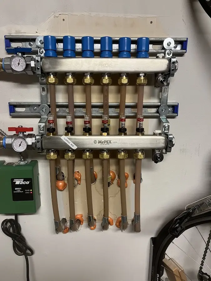 Plumber performing Gas Leak Detection at a residential property in Mont Belvieu